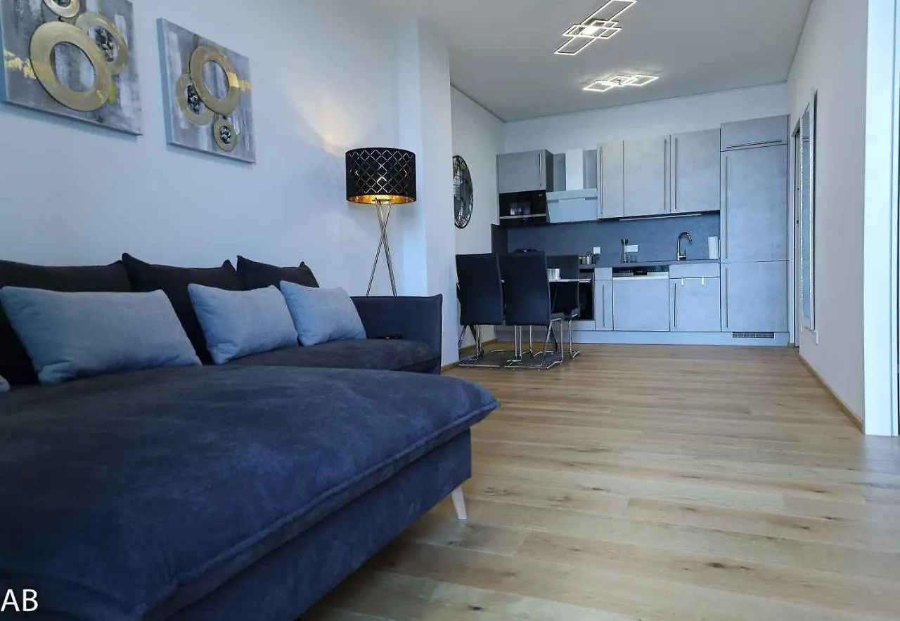 וינה Superior Apartment & Rooftop Pool אוסטריה