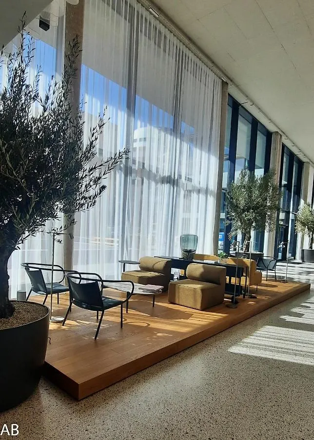 וינה Superior Apartment & Rooftop Pool 0*,  אוסטריה