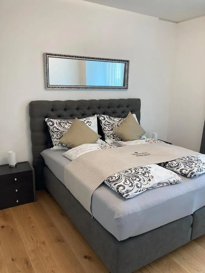 וינה Superior Apartment & Rooftop Pool אוסטריה